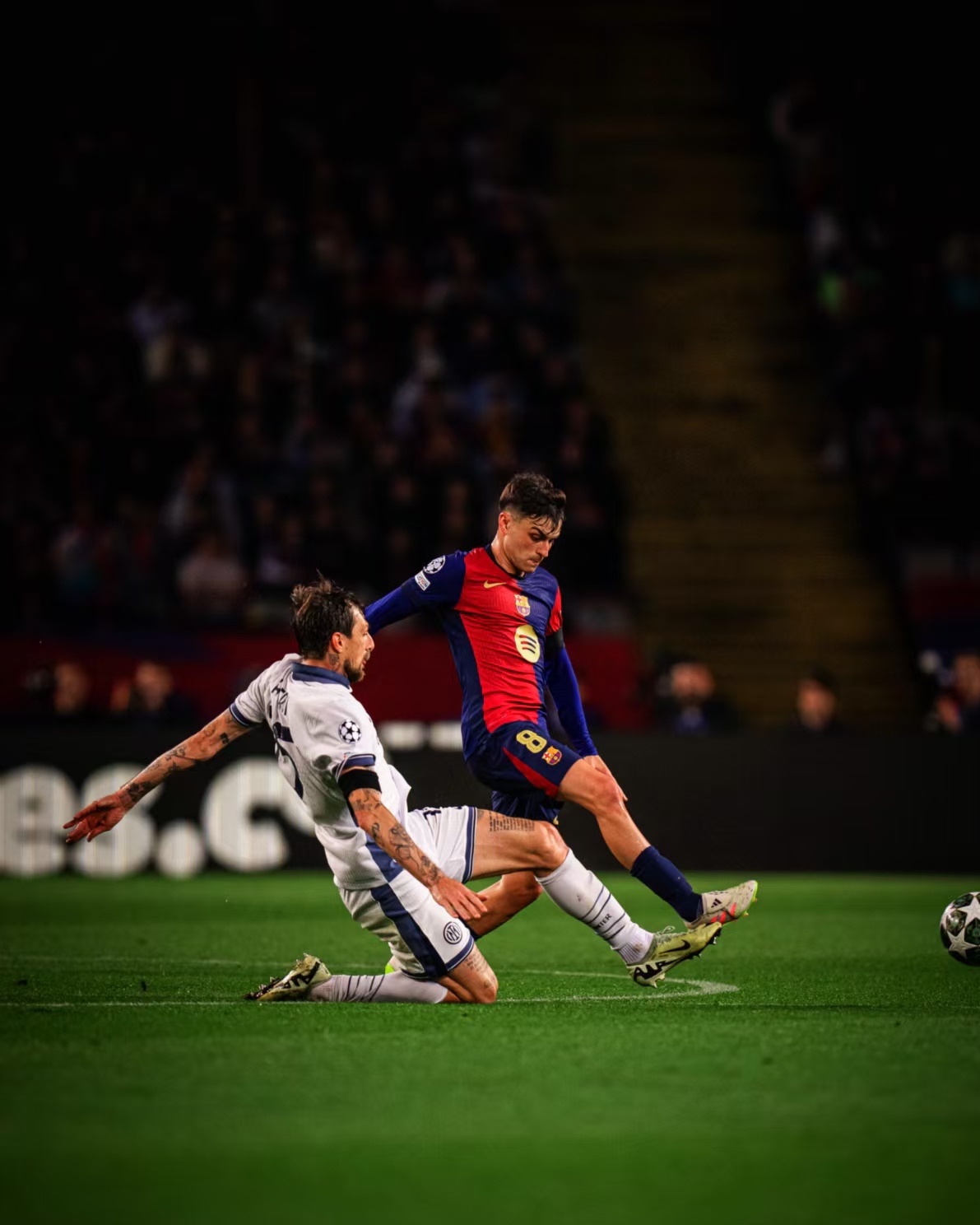 那不勒斯鏖战巴萨，姆巴佩状态火热