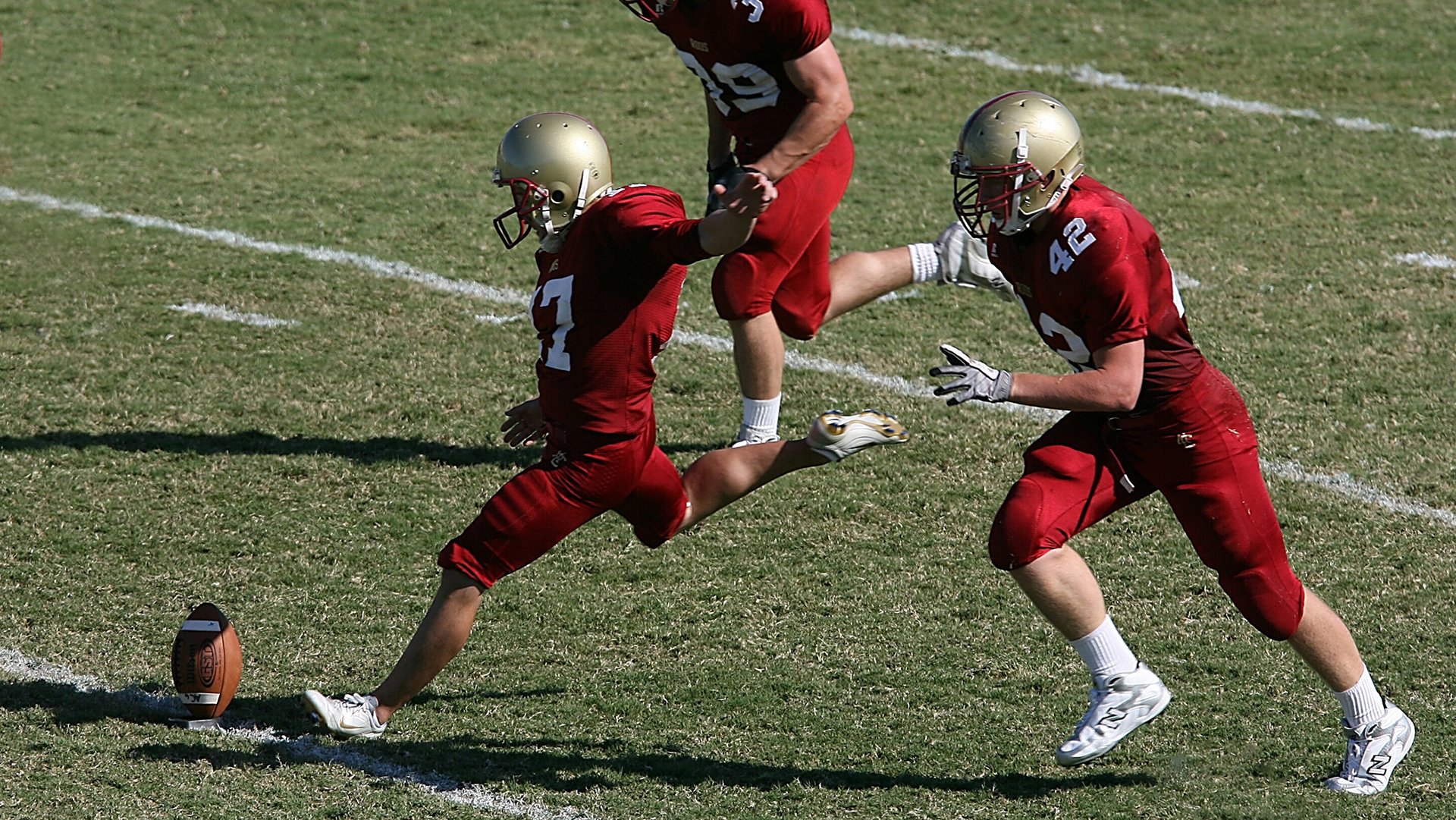 leisu-塞内加尔强行终结法国殖民叙事，戈麦斯，大场面先生如何改写历史剧本